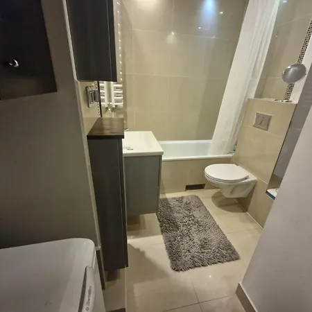 Blisko Wszedzie * Vratislav